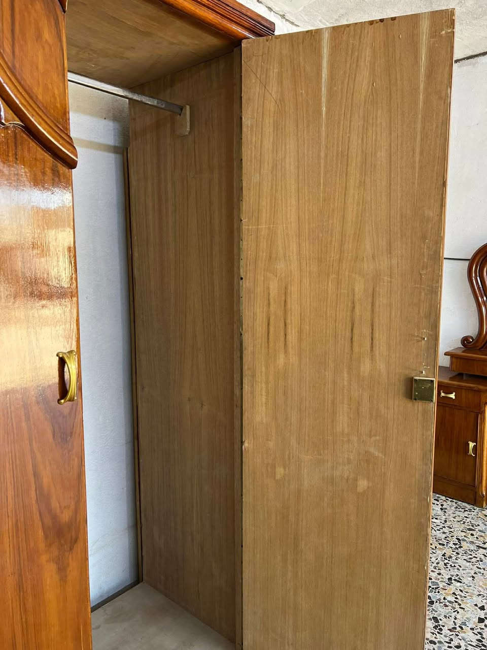 غرفه ام  السته داخل خارج صاج 5ملم ضهر جرحوبه شغل ثكيل
السعر 850
العنوآن مدينه صدر اكو توصيل 🚚.


**إذا كنت صاحب هذا الإعلان وتريد حذفه لأي سبب، رجاءا أرسل رسالة إلى الدعم الفني**