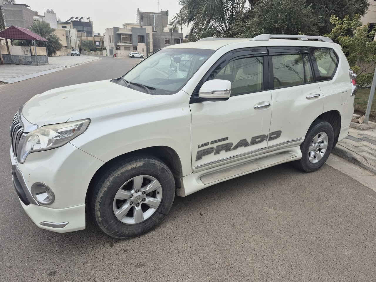 برادو 15 TXL كفاله عامه سونار موجود سياره جديده ماشيه 133محرك6 دبل تانكي  بصمه شاشه كاميره تحكمات مري شفط حساسات ثلاجه ٧راكب ٣قطع تبريد 
رقم اربيل مكاني بغداد حي جامعه
سعر 325 رقم وسنويه جدد
***********
***********
