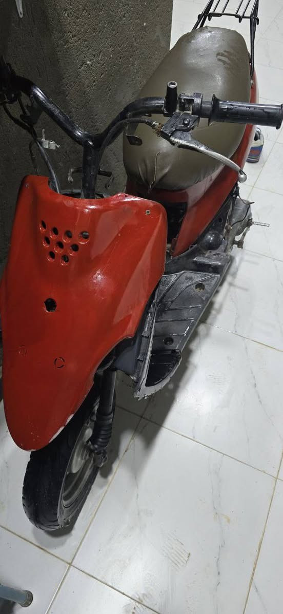 سلام عليكم
بيجي 9 زروف للبيع حربيه شغاله كلشي ماعوزها بيها حاضنات واشاير هورن بيها شغال مكينه حلوه شلعه ومعدل تشك الگاع تجي تفحص وتاخذ هندر واحد تشتغل السعر 100 وبيها مجال مكاني كوت حي الجهاد السفحه ***********
