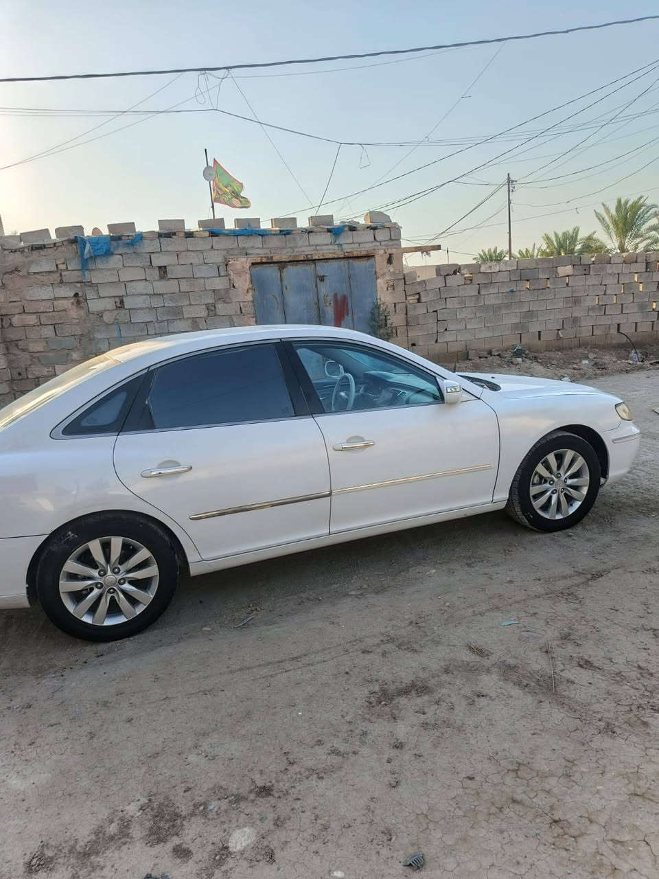السلام عليكم هونده ازيره   ٢٠٠٩ جاهزه تبريد كير مكينه حداديه تخم تاير ***********  مكينه سته  ٢٧٠٠
