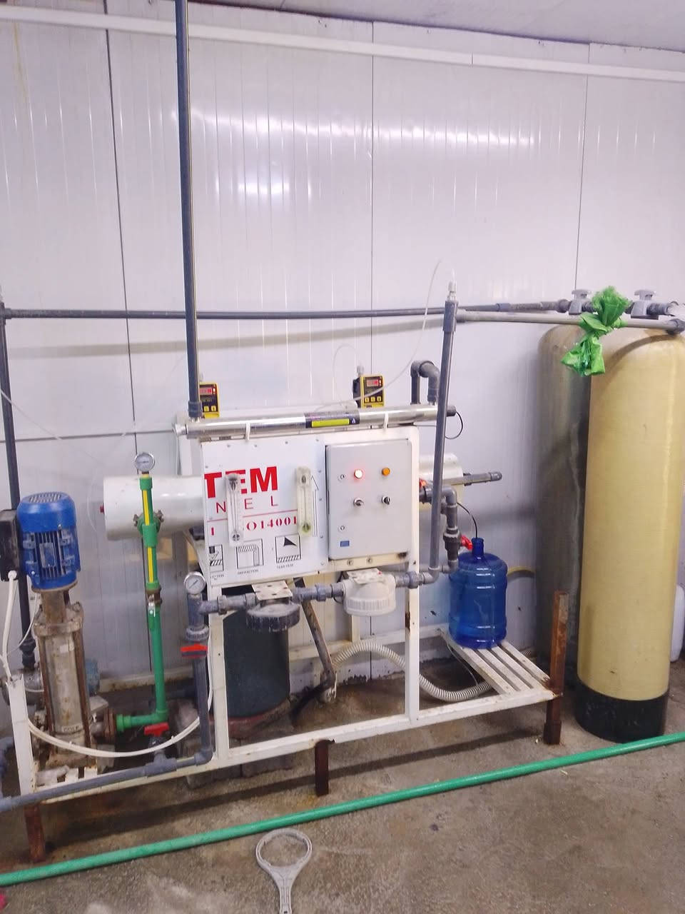 محطة ماء بالساعه 1000 تعمل بإنتاج راقي
بغداد نعيريه رقم 
***********
