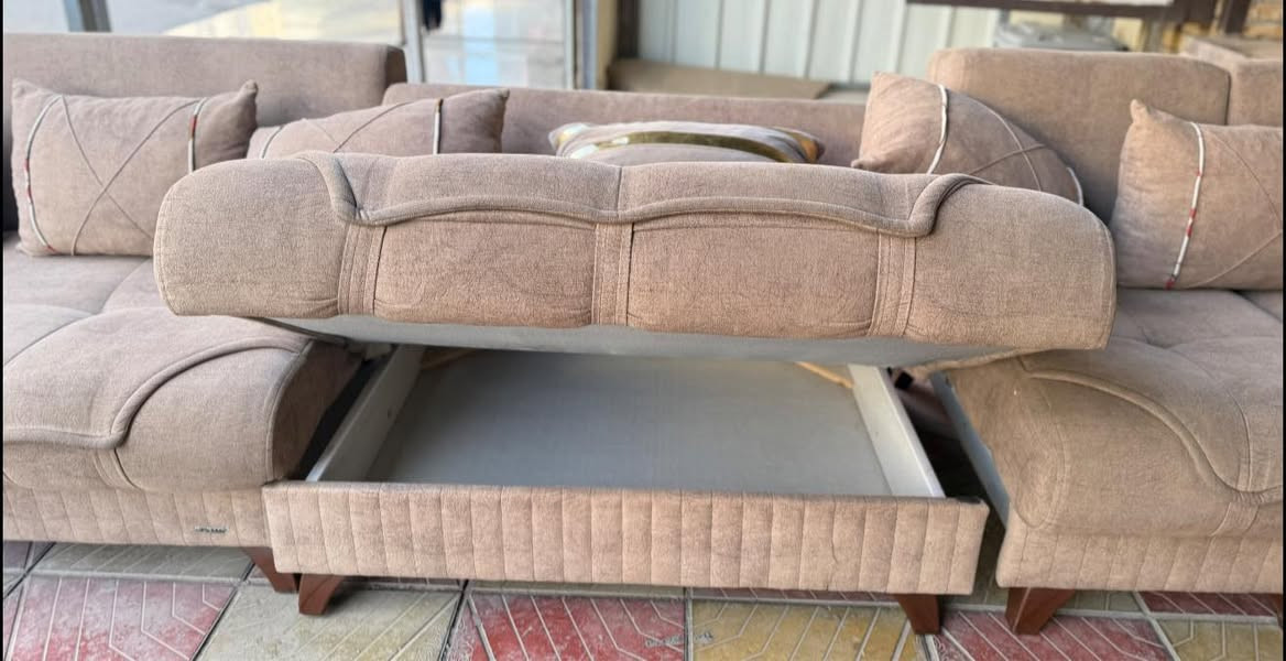 وصل الان 🔥 بسعر مناسب 🔥 

ديوان تركي ماركة RUGN مستعمل نظيف جدا 10/10 .
مقاعد طبية فول بوليستر …. بميزة السرير والمخزن .

للاستفسار والطلب التواصل عبر الخاص 
أو الواتساب ‭٠٧٨٦ ٥٨٩ ٠٨٧١‬

الموقع 📍
اربيل فرمان بران قرب المدرسة الاماراتية 
شارع 15 >> معرض الهمة للاثاث المنزلي <<

الوكيشن على الخريطة 👇🏼
https://g.co/kgs/SqMWBi
