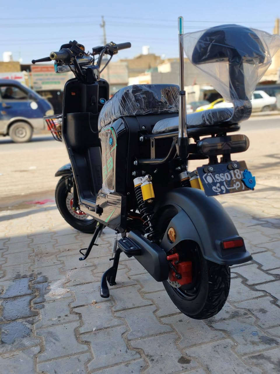 السلام عليكم شباب دراجه شحن R9

 كفاله عامه من الزلغ موديل2026

 بطاريات كبار دبل 32امبير 

دراجه بلباكيت كلشي شغاله بيها 

شركه ولي

سرعه 109 اشاير شغاله يمنه يسره دبل اشاير لايت عالي ناصي 

لد دائري شغال الدراجه غراضها كلها موجوده 

لون اسود السعر 550 مكاني مكاني نجف حي العسكري ***********
