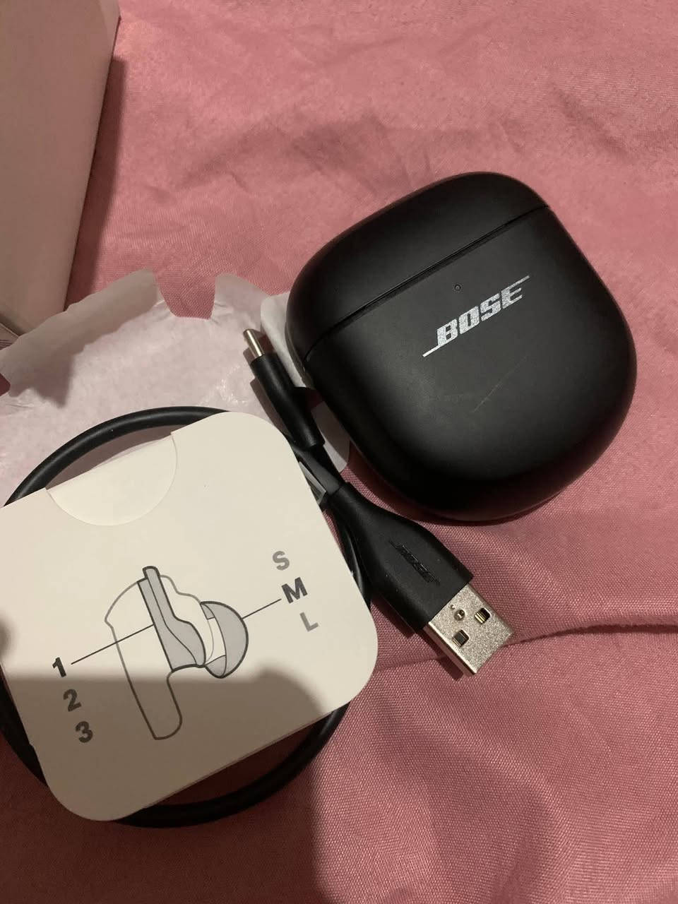 سماعات Bose QuietComfort Ultra Earbuds التي توفر تقنية عزل ضوضاء
وصوتًا غامرًا.عزل الضوضاء:  النشط لتجربة استماع هادئة.الصوت: توفر تقنية صوت غامر 

(Bose Immersive Audio) لجعل الصوت يبدو وكأنه أمامك مباشرة.التصميم: سماعات أذن لاسلكية  تتميز بالراحة أثناء الاستخدام.


**إذا كنت صاحب هذا الإعلان وتريد حذفه لأي سبب، رجاءا أرسل رسالة إلى الدعم الفني**