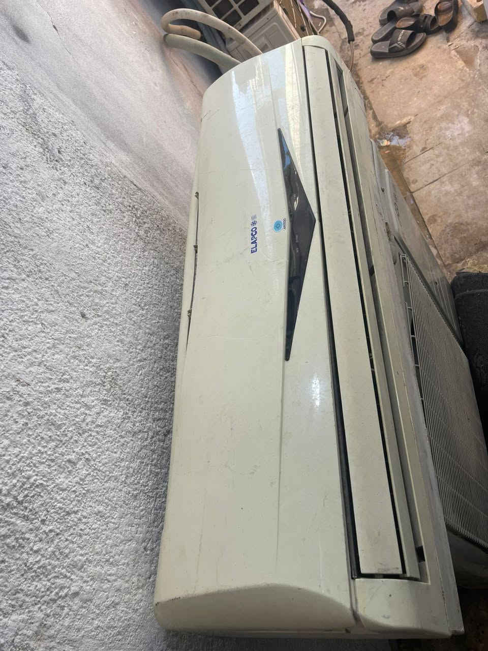 سبلت طنين للبيع كامل مع البواري كامل شغال عل فحص
سعر ٣٥٠   الشراي يتصل ويدلل مكاني بغداد
***********
