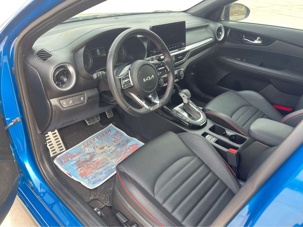 السلام وعليكم فورتي موديل 24وارد امريكي تقرير امطار شرط السونار ابيع كفاله من الزلغ ولبارد ولعطل الكهربائي سياره وضع الشركه ماشيه 5الف فول موصفات جيتي اعله موصفات حره بدون رقم السعر 165وهذا رقمي *********** البصرة, العراق
