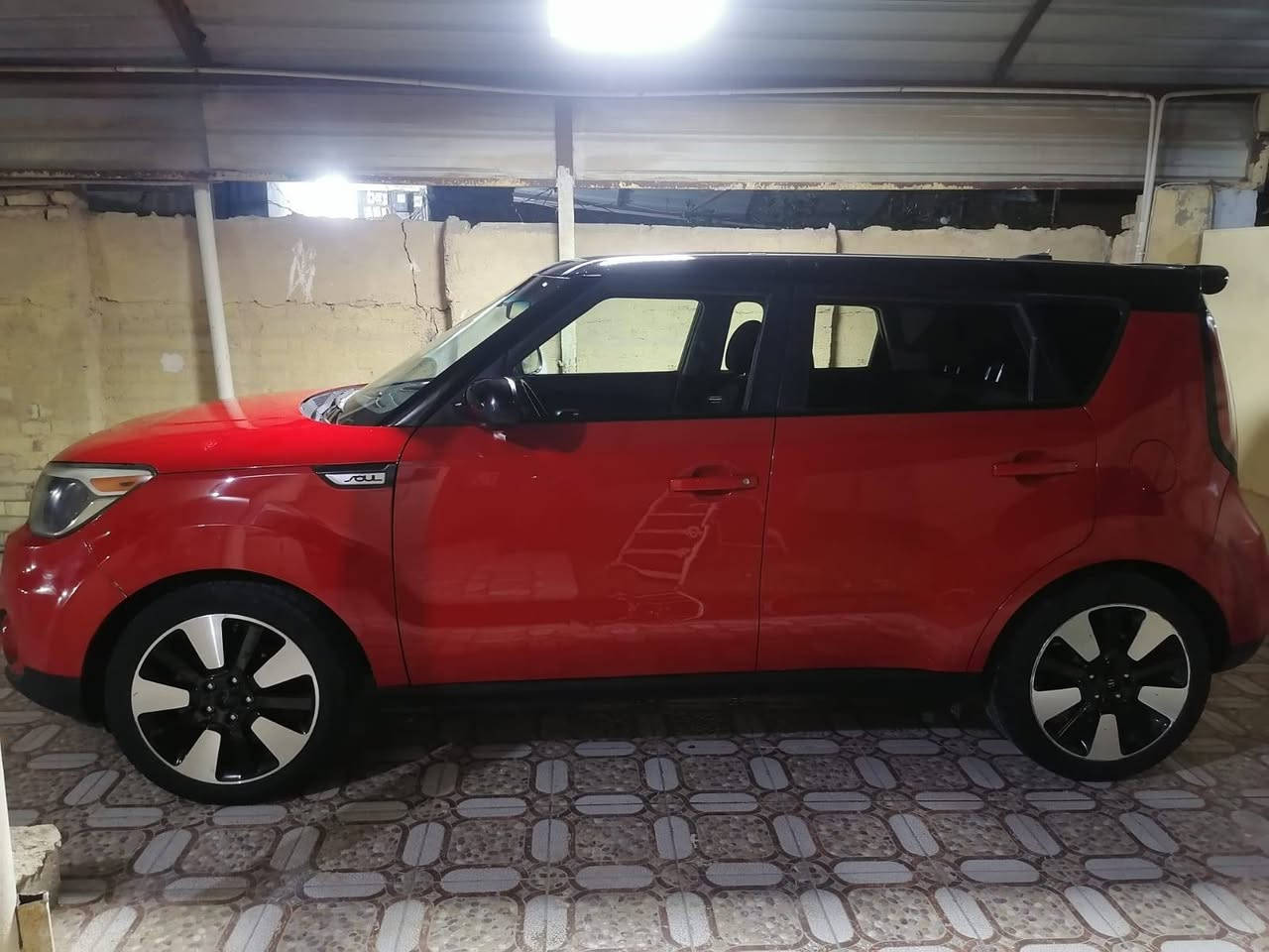 يالله السلام عليكم البيع ومراوس حسب قناعه صول موديل ١٩ رقم بابل انكليزي سنويه ٣١ توكلر بلد حادث بنيد مبدل بيهه ٤ قطع صبغ بدون داخل فقط رش ماشيه ٧١ مكينه ٢٠٠٠ شاشه كبيره بلاد سعر ١١٧ وبيهه مجال الشراي مكان بابل *********** وتساب متوفر
