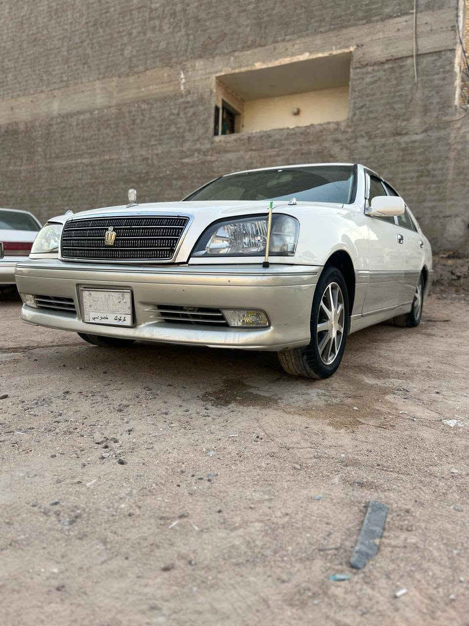 السلام عليكم 
ملكه ديفور الجبير
تلث دكم كرستال مدفوع كمرك 
باقي بس الرقم صاحبه بل نجف قرار 48 
ضربيته بل جاملغ الامام الجه اليمنه 
مكفوله من كصه ونقل جثه واصوليات شاصي 75
حداديه جديد نقصه تبريد 
السعر 95وبيه مجال 
اباقي التفاصيل 
***********
