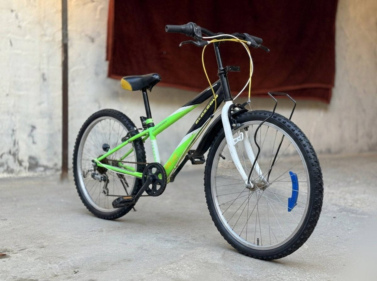 السلام عليكم 
بايسكل جبلي حجم 24 للبيع
السعر 30 الف


**إذا كنت صاحب هذا الإعلان وتريد حذفه لأي سبب، رجاءا أرسل رسالة إلى الدعم الفني**