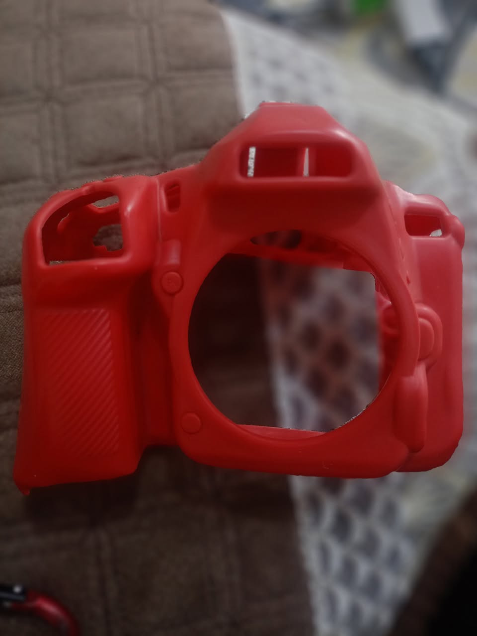 (للبيع او مراوس مع سوني A7iii او r7iii مع عدسه 85mm ) نيكون D780 تحتوي الكامره على ميزة الفيديو البطيئ وتصوير 4k  مع عدسه 24/120 / f.4 نانو كريستال مع ملحقات كامله كارتون وحزام وشاحنه اصليه وبطاريه اصليه مع كيبل نقل صور تايب سي مع جيلاتين احمر الكامره استعمال قليل ( السعر مليونين وبيها مجال بسيط ) مكاني النجف الاشرف للاستفسار ***********
