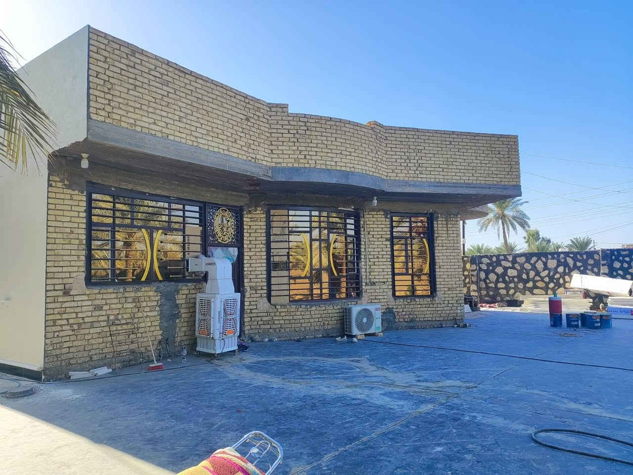 جوتن مو بس صبغ … قطعة فن تمشي وياك 🎨
بتنفيذ المبدع دائمن...
علي هادي النعيمي
***********
***********
ألوان ثابتة ✨
تفاصيل دقيقة 👌
ستايل ما يتكرر 🔥
إذا تحب التميّز وتكره التقليد
هذا اختيارك الصح ✔️

📍 زورونا: #حلة_شارع_60_مقابل_مطعم_سومرعمود_286 
📞 للاستفسار:
*********** 
***********
