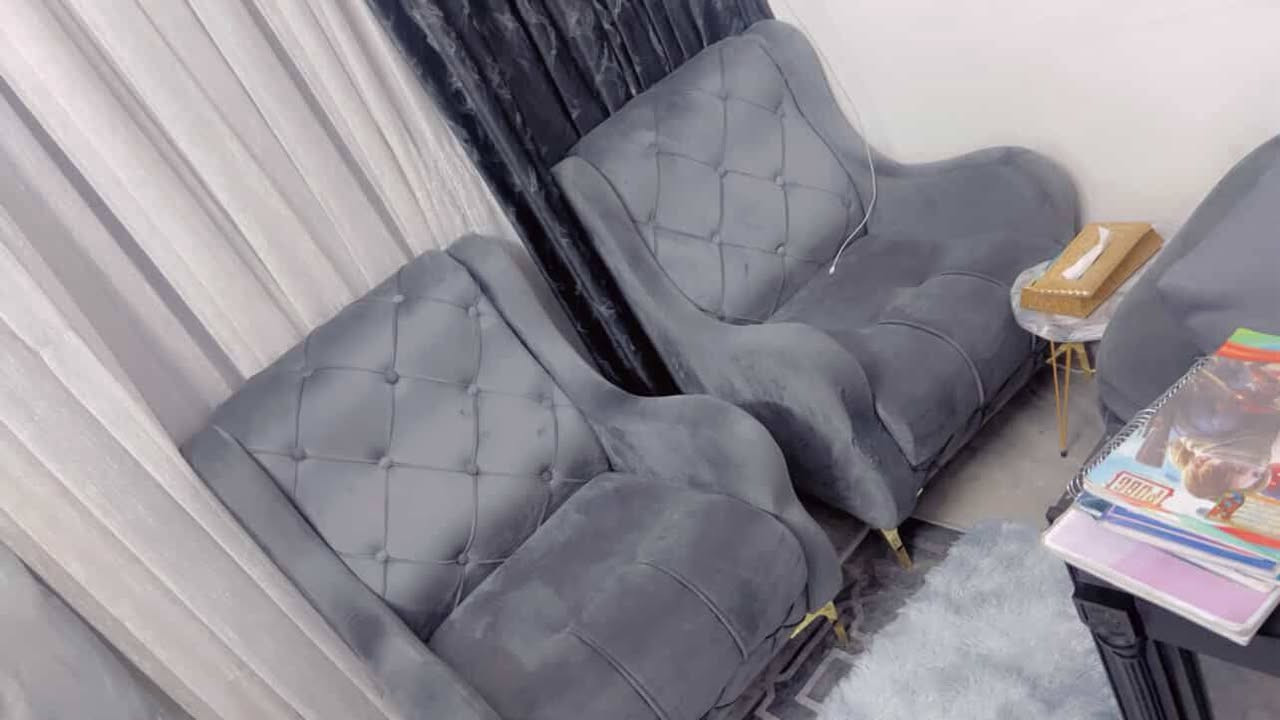 نص تخم قنفات السعر 200 الف المكان بغداد البنوك بي مجال حك الجية التواصل ***********
