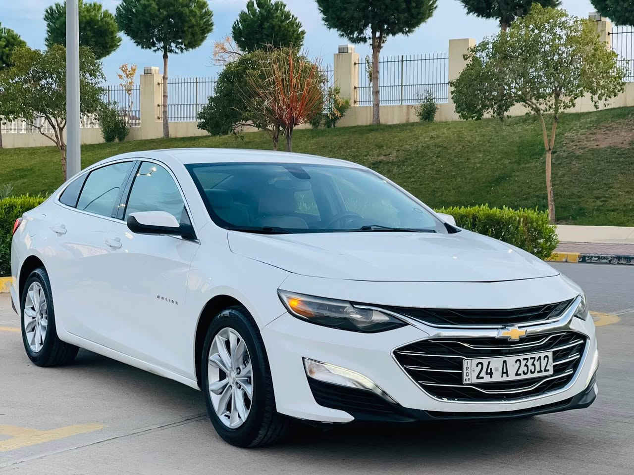 ﷽

ماليبو  بو فرۆشتن 
موديل ٢٠١٩ 
مواسةفات LT
150 هةزار روشتوة
رةقةمو سةنةوي تازةية بةناوي خومانة
سةيارةكة بي بوياخ داغل بوة ليرة بونيتي بوة بة بوياخ

مواسةفات
بةسمة
شةغال
شاشة گةورة
كاميرا
ليد
لايت عدةسةو زينونة
بةگ لايتي ليدة
اوتو هولد
اوتو ستوپ
كوشن كارةبا
كوشن هيتةر
زور مواسةفاتي تر

سةيارةكة لةسليمانية

سعري ١١٥$

***********📞

==============================

﷽

للبيع ماليبو
موديل ٢٠١٩
مواصفات  LT
ماشي ١٥٠
رقم و سنوية جديدة
سيارة بي اسمي بشرط تحويل غرامة
بس بونيت صبغ بدون دواخل  سيارة حلوة مابي بارد

مواصفات
بصمة
شغال
شاشةكبير
كاميرا
ليد
لايتات عدسة  زينون
بگ لايت ليد
اوتو هولد
اوتو ستوپ
كشن كهربا
كشن تد فيئة

مكان سيارة سليمانية

سعر  ١١٥$ 

***********📞 السليمانية, العراق
