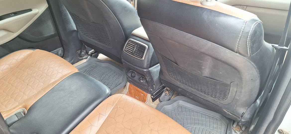 سلام عليكم
كيا سورنتو2020 خليجي
مكينة 3500 ستة سلندر حادثه بيه صفحه صبغ 
فول موصفات ماعده فتحه
.حساس امامي وخلفي
شاشة جبيرة كامرة دوارة
كشنات كهرباء 
الكشنات الامامي تدفئة وتبريد 
الكشنات الخلفي تدفئة وتبريد
كشنات جلد
نقطة عمياء
اشاير ترحيب
بصمة ابواب 
جنطة كهرباء 
سيارة جاهزة مابية اي نقص كولة جديد
رقم بابل دولي
السعر 197 بية مجال
مكان بابل 
‏‪*********** ملاحظه سونار موجود
