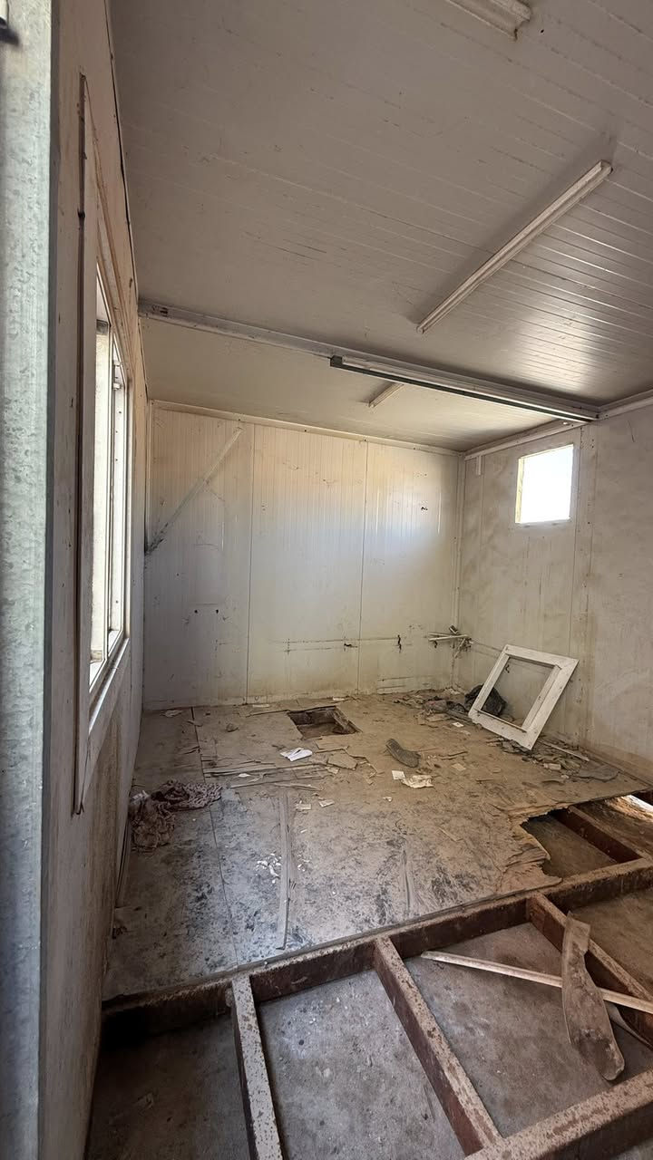 هاذ البيع كرفان قيم سعره وخذه ***********تصل  الستفسار
