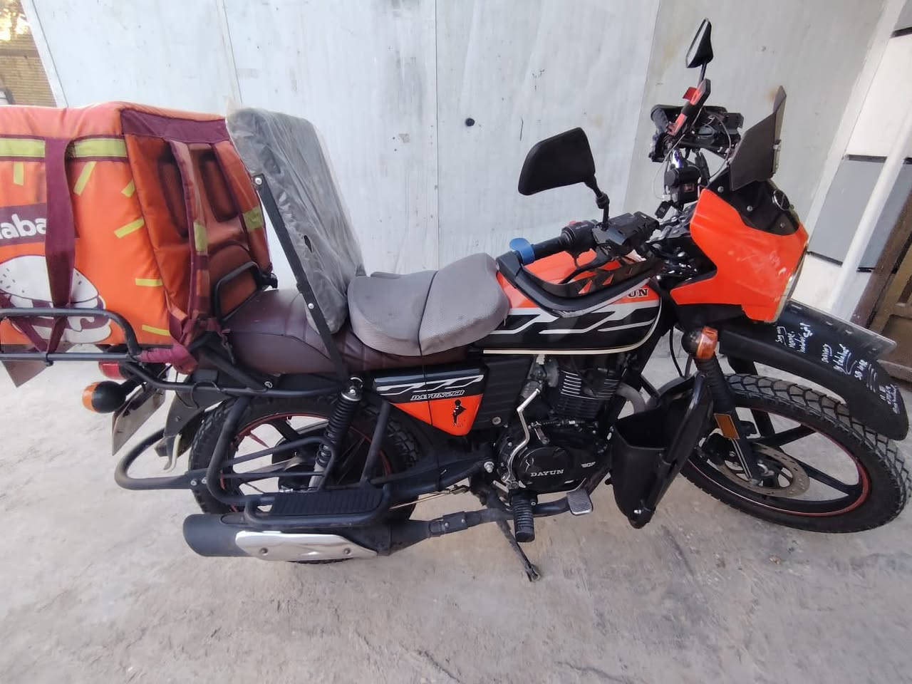 سلام عليكم دايون مديل 2023 ماشيه 47الف. مكاني السيديه. السعر مليونين اتصل ودلل ممتواجد عل نت تحويل ثاني يوم ***********
