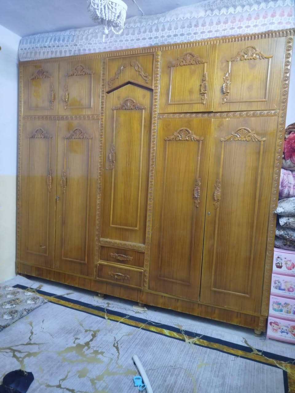 السلام عليكم 
يوجد قنصور للبيع
نضيف وقدام العين
مابينو شي
السعر 275 وبينو مجال شي قليل


**إذا كنت صاحب هذا الإعلان وتريد حذفه لأي سبب، رجاءا أرسل رسالة إلى الدعم الفني**