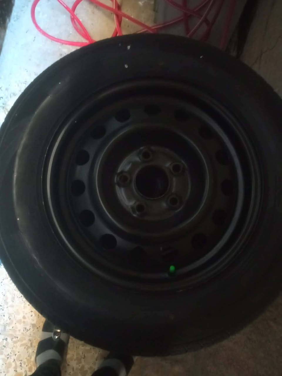 تخم تاير جديد هنه وياله حجم 15      195/على 65 ستخدام سبوع
***********
فورتي الانتره
