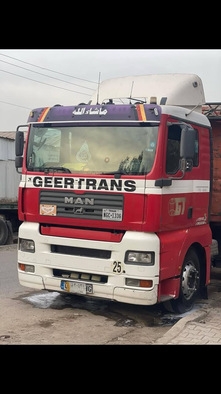 السلام عليكم مان تيكه 2004بم ونوزل 410 كير اوتماتيك عرجه تخم تاير رقم بغداد مشروع وطني سنويه2028مربوطه فلات 4محاور تبريد بلادي ثلج ❄️ عربانه المانيه 3دناكير ومكان الرابع موجود طول 13/20 دناكير 13مدور   تايرات العربانه نص عمر  السياره جاهزه للشغل /
المكان بغداد الكماليه 
لاستفسار/***********واتساب
