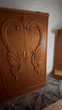 السلام عليكم 

مكلف بالنشر

غرفة اخشاب مستخدمة  نظافة ممتازة 

نجارة عراقية  درجة أولى 

العنوان / كوت- الزهراء 

رقم الهاتف/***********
