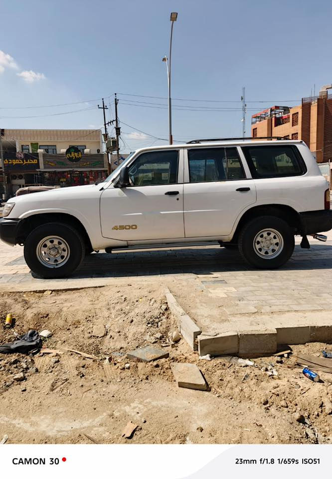 نيسان باترول 2002  بأسمي  ثاني يوم تحويل
. السيارة گير ومحرك حيل نظيفات لاصرف 
ولا تبخير بلادية مابيهان صبغ عدا الچاملغ  الخلفي صبغ قليل  .. رقم انگليزي  السيارة موجودة في بغداد 
*********** 
 رجاء ًبس الشراي يتصل
