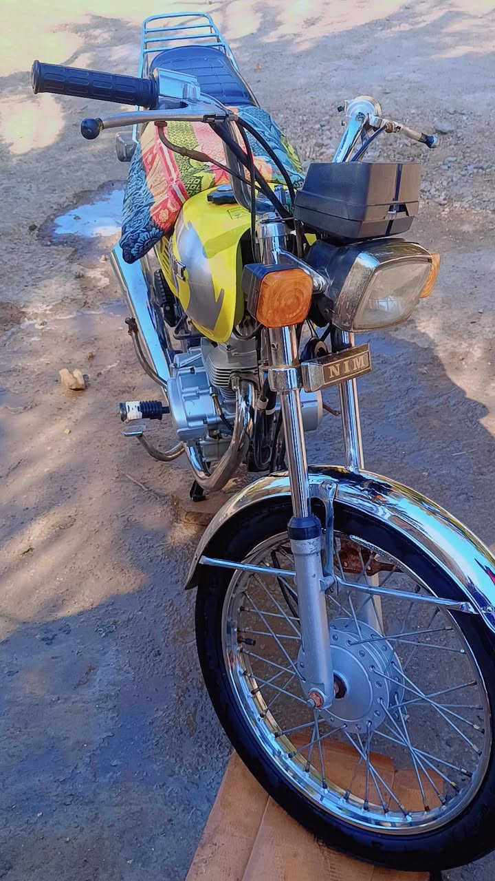 سلام عليكم للبيع نامه امتياز اوراق سكنر يعني استنساخ مديل2023مكينه ممدوده عليه سبانه دراجه مكفوله وحلوه سعر450وبيها مجال للشراي ما متواجد ع الفيس مكان الدراجه كربلاء جامعه الزهراء للاستفسار***********
