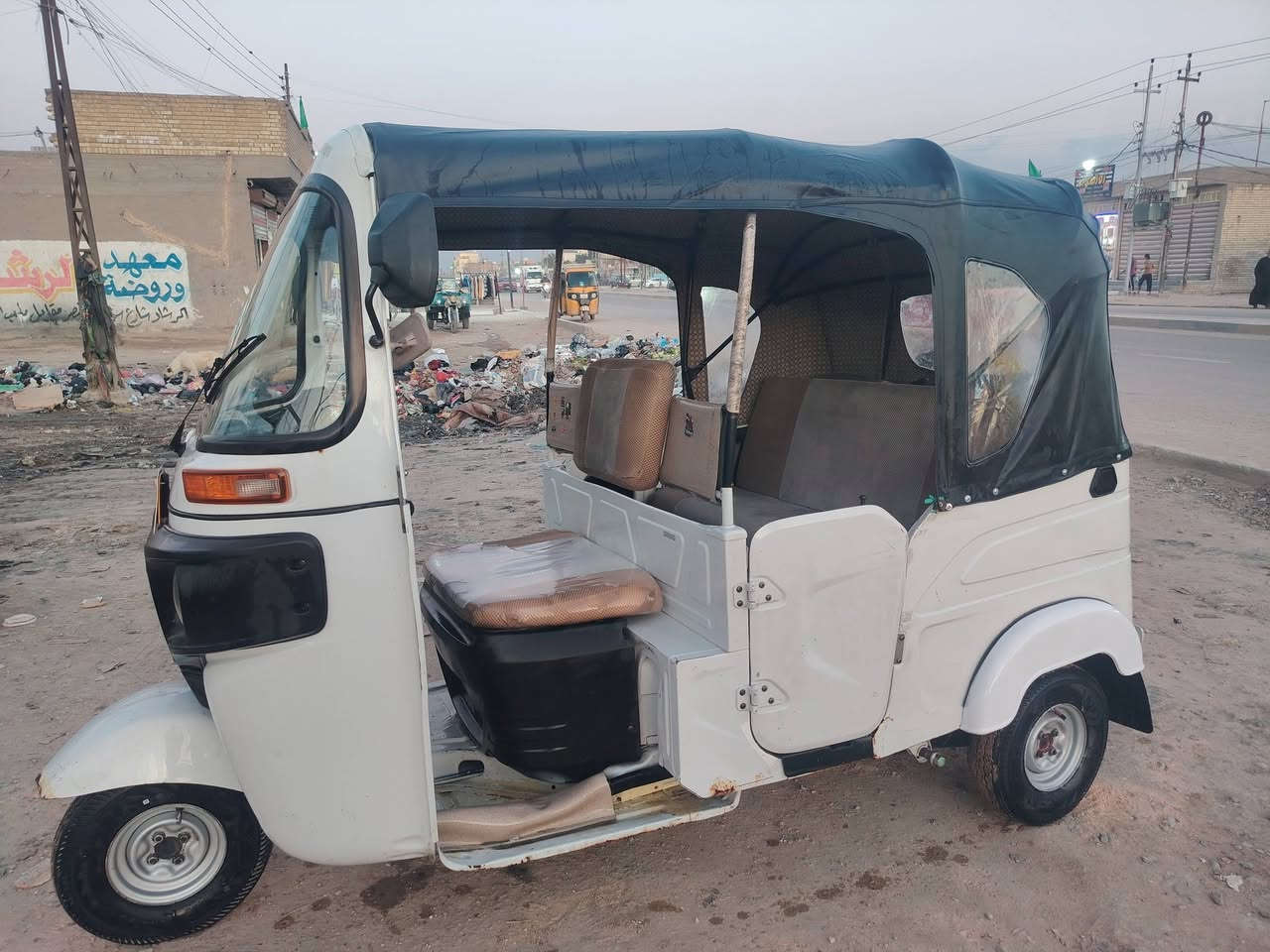 سلام عليكم تكتك مديل 2021 
مابيه قطرت صبغ بيه خياسات مثل ماموضح بل صور
مكينه خير من الله لاتنقيص ولا تبخير
سكن بغداد بل رشاد
سعر 6700 بيه مجال كلش بصيط
للتصال ***********
