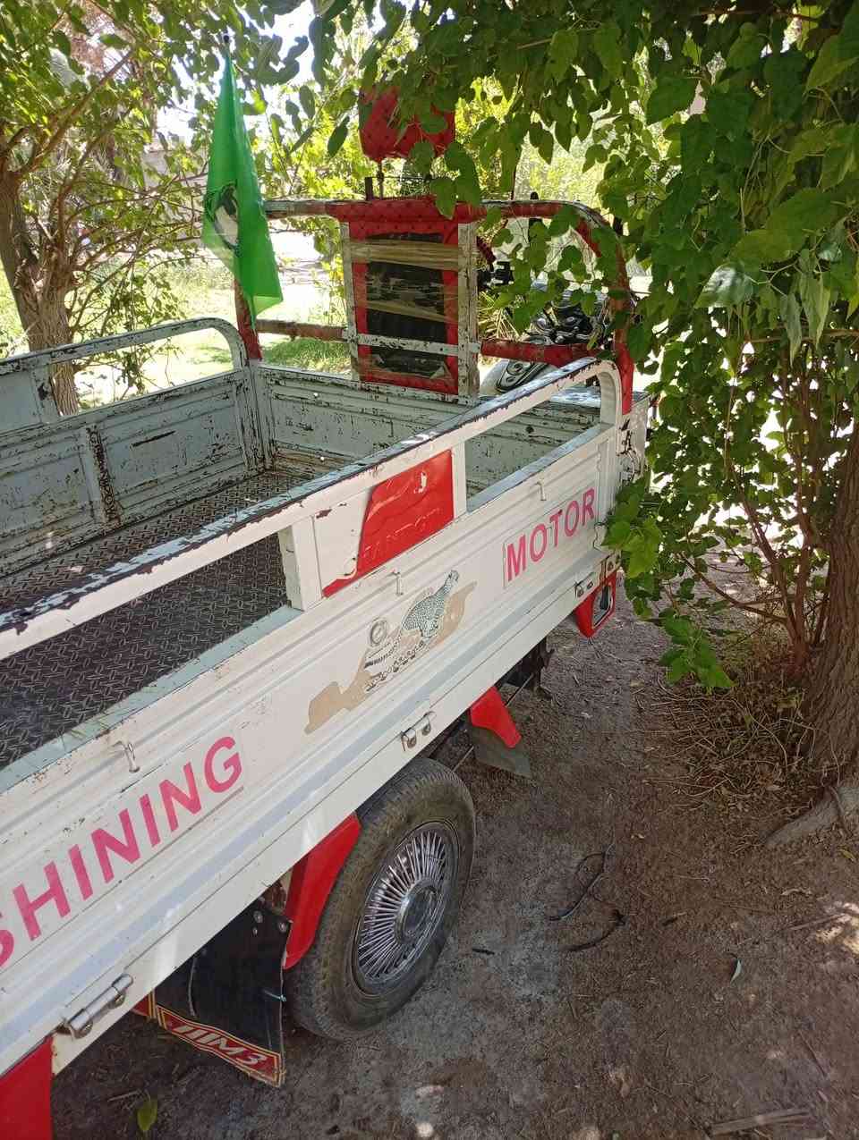 يا الله سنوته للبيع موديل 21 خير من الله ستوته فول نضافه شرط ركبه وكسل ستوته بلادي بدن صبغ وبدون لحيم مال جناي وخير من الله مكان ديالى لخالص سعر خاص مفتوح وهذا رقمي *********** 
‏‪***********‬‏
