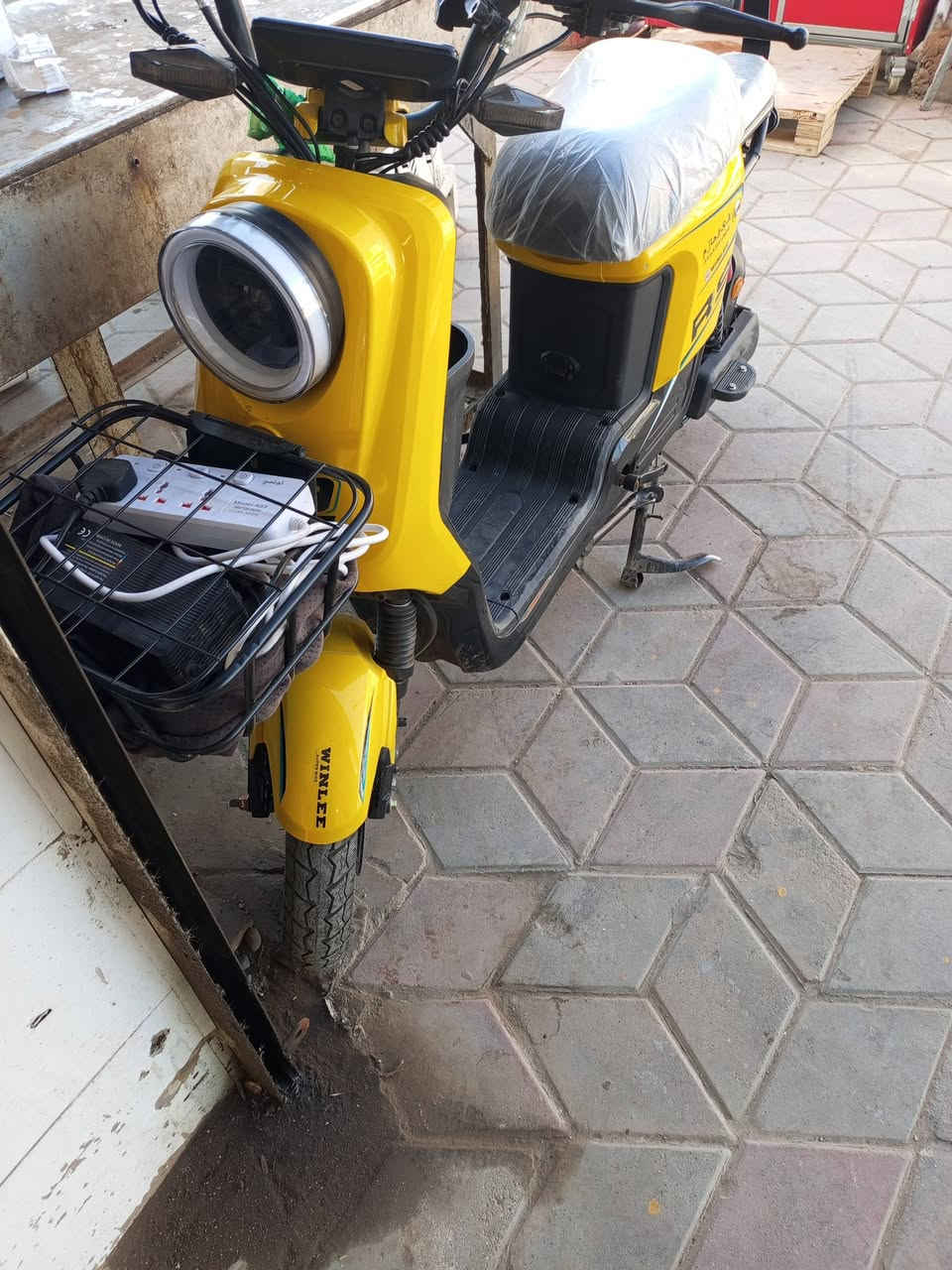 السلام عليكم دراجه شحن موديل 25 نضيفه حيل امانة الله استخدام قليل عنواني بغداد جديد  شارع المسبح رقمي ***********
