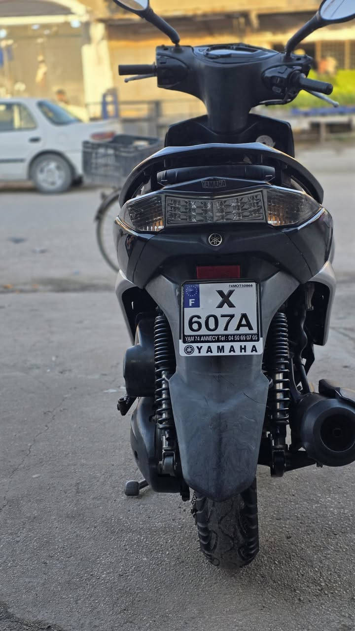 سلام عليكم شباب سكنز لد حديث للبيع او مراوس تايكر او نامه  دراجه مكفوله سعر 850وبيه مجال قليل مكلف بل نشر رقم صاحبه *********** بابل قضاء المحاويل
