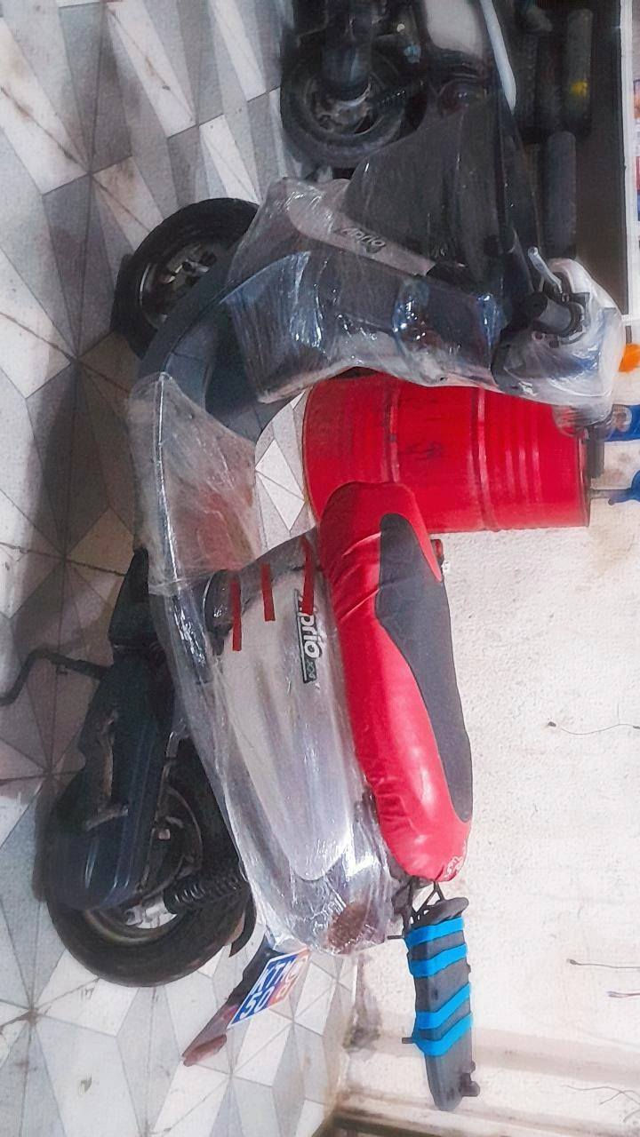 السلام عليكم 
ام السلة مكينة حاوية دراجة خير من الله  كهربائيات كلهة شغالة كفرات بلاد دراجة نگرة سلف هندر  
ما ناقصهة شي  السعر 250 وبيهة مجال حگ الجية ***********
