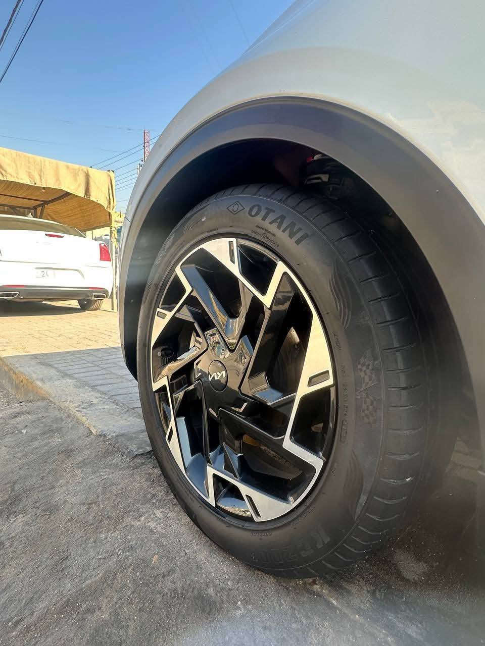 كيا سبورتج 2022 خليجي رقم أربيل  سنويه 2029 
كفاله عامه موصفات بانوراما كشنات حار بارد باب خلفي كهرباء ⚡️ 
  شاحن وايرلس🔌
فول موصفات مكان سياره بصره سعر ب221 ورقه ***********
