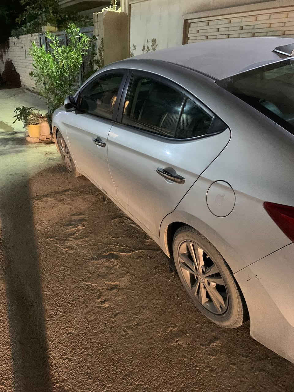 سلام عليكم النترة 2017 بدون حادث كلين سيارة حتة دعاميات مكفولة  سيارة جديدة حيل مال بيت سعر 133 وبيهة مجال *********** مكاني بغداد الغزالية
