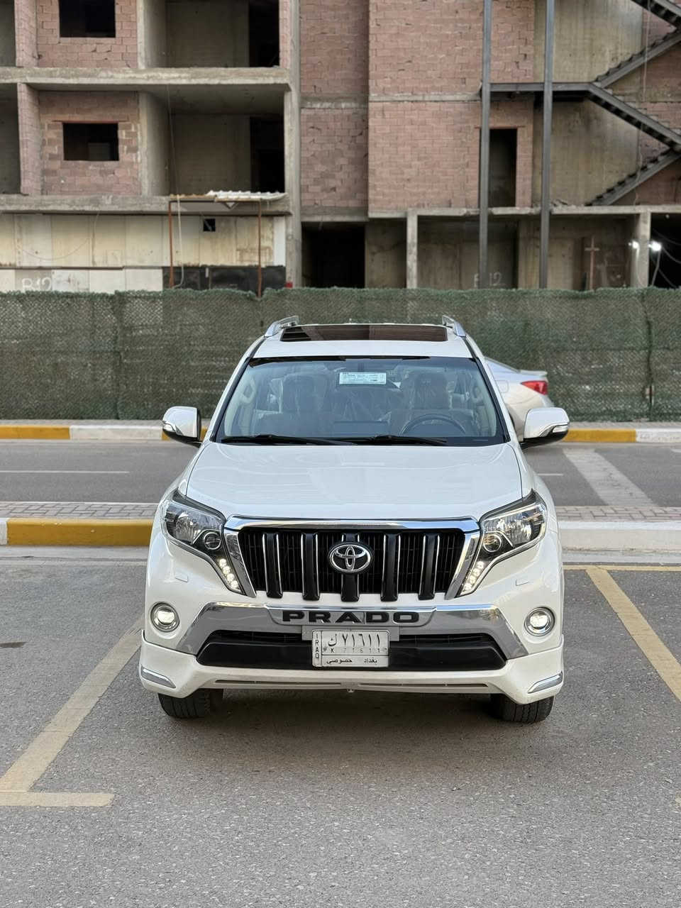 برادو 2017 فول ساز 
بيه فقط دعاميه اماميه صبغ 
تخم تاير جديد بدون نقص تحويل ثاني يوم 
مكان السياره بغداد سيديه 
السعر ب365$
***********
