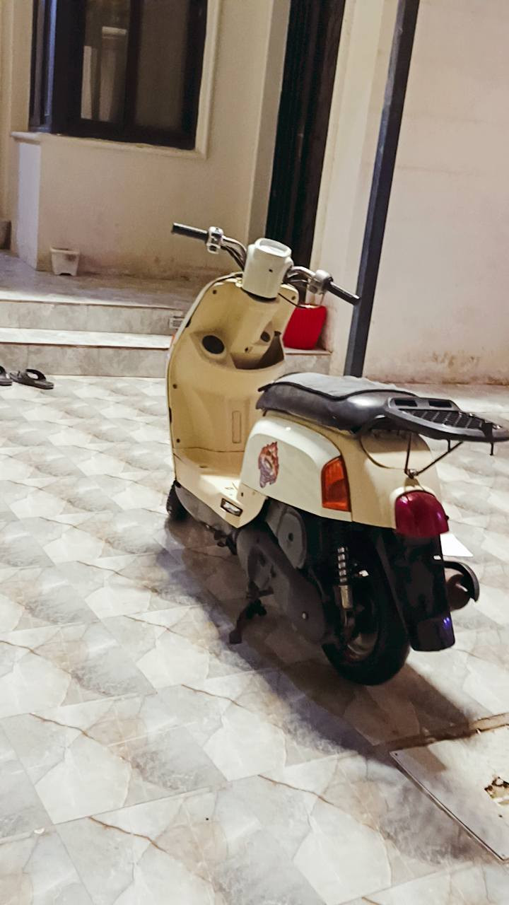 دراجه بوليس ما مفتوحه
السلام عليكم 

دراجه بوليس كفالة عامة
 ختم واحد ويه المكينه دراجه بلادي من طول لطول
مكاني حله شارع 80/
السعر 750/بي مجال حك الجيه 
*********** واتساب  فقط 
او علقلي واني اطبلكوم
