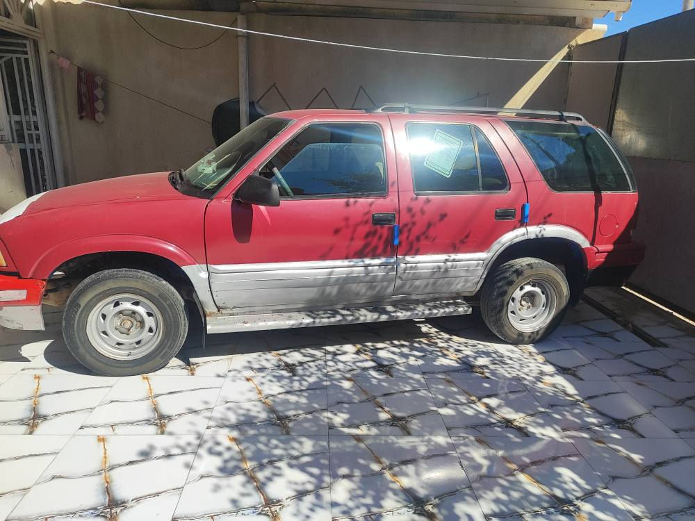 سياره جمسي مكينه وكير ثنين ونص جديد رقم كربلاء أ مشر وع وطني السياره حلوه مكان السياره البصره قضاء المدينه السعر 33وبيهه مجال شراي يتصل *********** المدينة, البصرة
