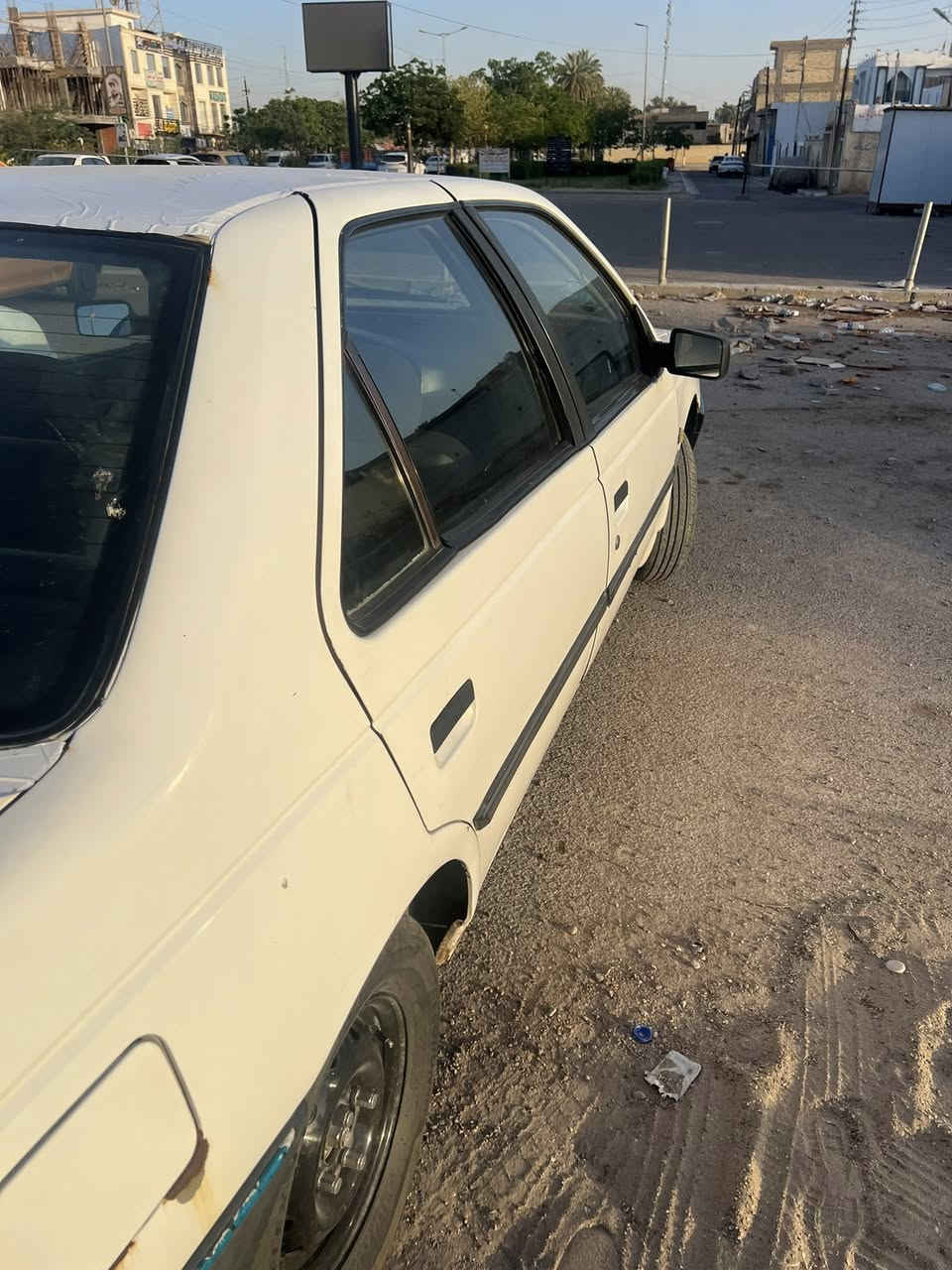 السلام عليكم بيجو روى ٢٠٠٩ بسمي ٢٦٠.  ***********
