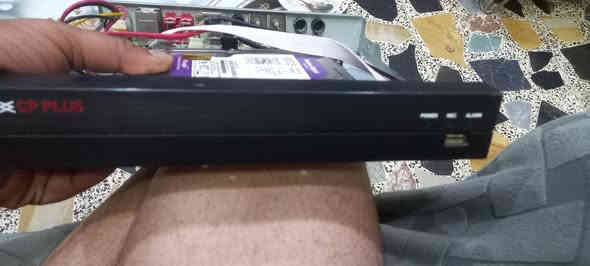 متوفر جهاز كامرات فقط مثل ما موضح أمامكم للبيع 
السعر 60 وبيه مجال
مكاني بغداد مدينة الصدر
(***********)
