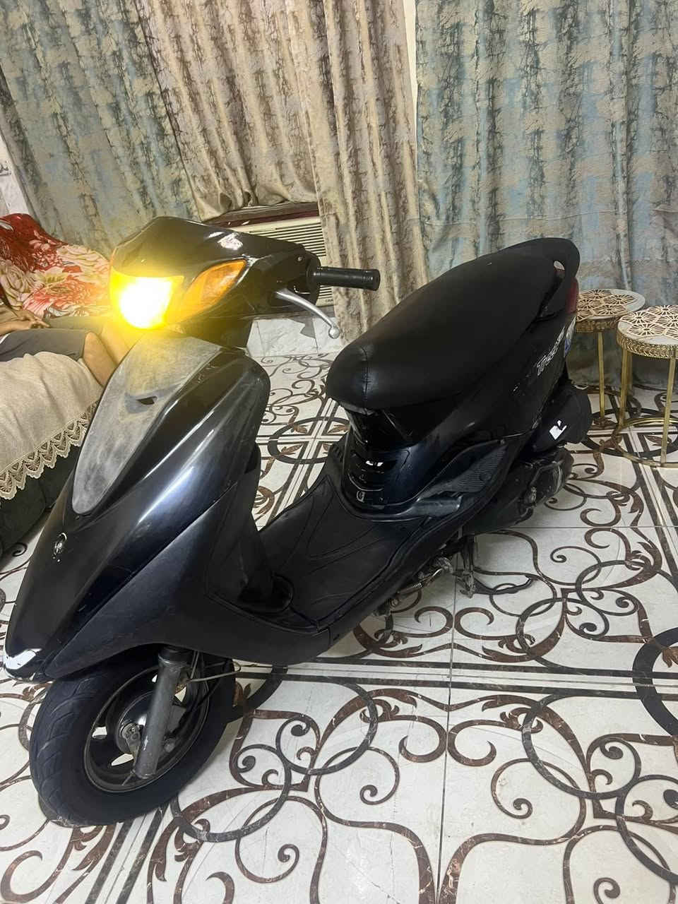 بريز كابريتر لايت فوك حديث سرعه 140 درجه جديد لوك  اي نقص مابيها درجه مكان بغداد المشتل سعر 650 رقم ***********
