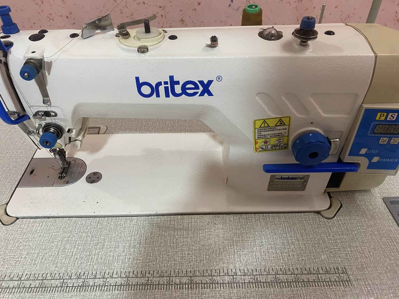 مكينة خياطة britex
قطع خيط
زيادة وانخفاض سرعة
كاتم 
نضيف مابي اي عيب شغال
مكان كركوك يوجد توصيل جميع محافظات العراق
السعر 310
للاستفسار ***********
