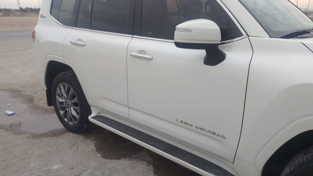 الاندكروز للبيع ٢٢ خليجي كفاله عامه 
المحرك تو تيربو ديزل 
كفاله عامه من البارد والصبغ والدحجه 
كير محرك حداده تبريد كله فول 
السياره جاهزه وخير من الله 
السياره ماشيه ٩٧ 
عنواني البصره ***********
