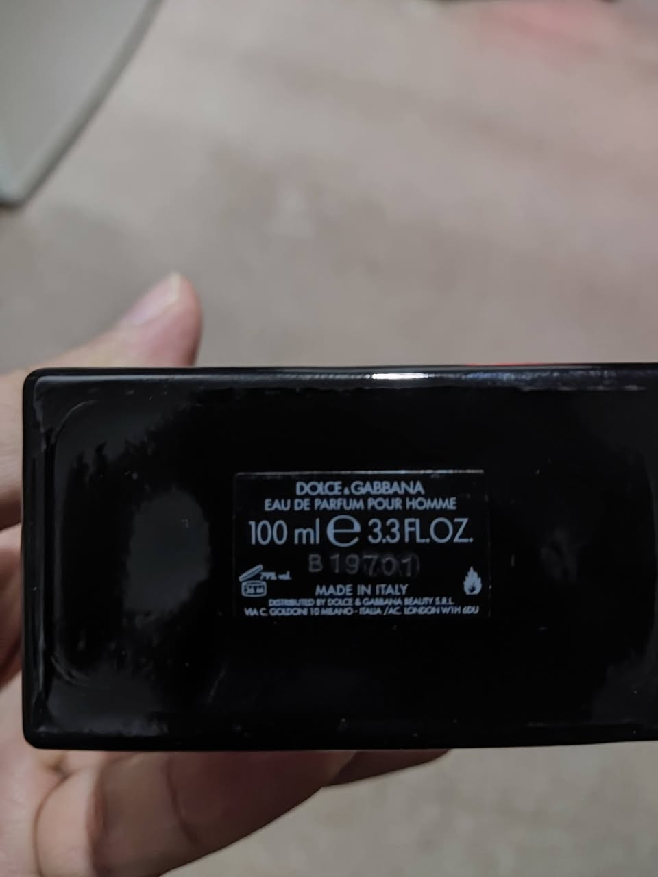 السلام عليكم 
Dolce&gabana the one edp اصلي وكاله مع ضمان استعمال 5 رشات فقط الي من بابل ومهتم يتواصل وياي والسعر مانتختلف ان شاء الله ***********
