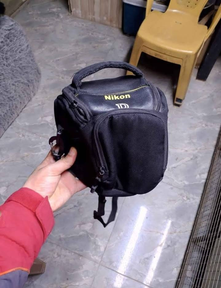كاميرا نيكون D3200 عداد الشتر 18.000 جدا قليل مستعمل استعمال شخصي وفول نظافة . مع زومها الاصلي وايضا زوم ثاني اضافي 70-300 وشاحنه ورام 16 گيگا وجنطه.
المكان بغداد الشعب 

واتساب ***********

كاميرا نيكون D3200 عداد الشتر 18.000 جدا قليل مستعمل استعمال شخصي وفول نظافة . مع زومها الاصلي وايضا زوم ثاني اضافي 70-300 وشاحنه ورام 16 گيگا وجنطه.
