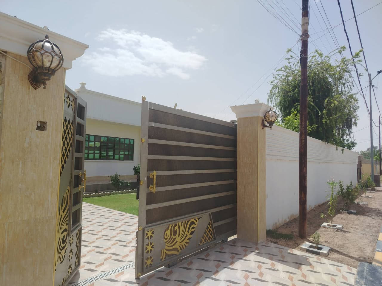 سلام عليكم بيت في الاسبانيه 88 البيع
جاهز من كلشي مرمم ترميم الخير الاستفسار ع رقم ***********
