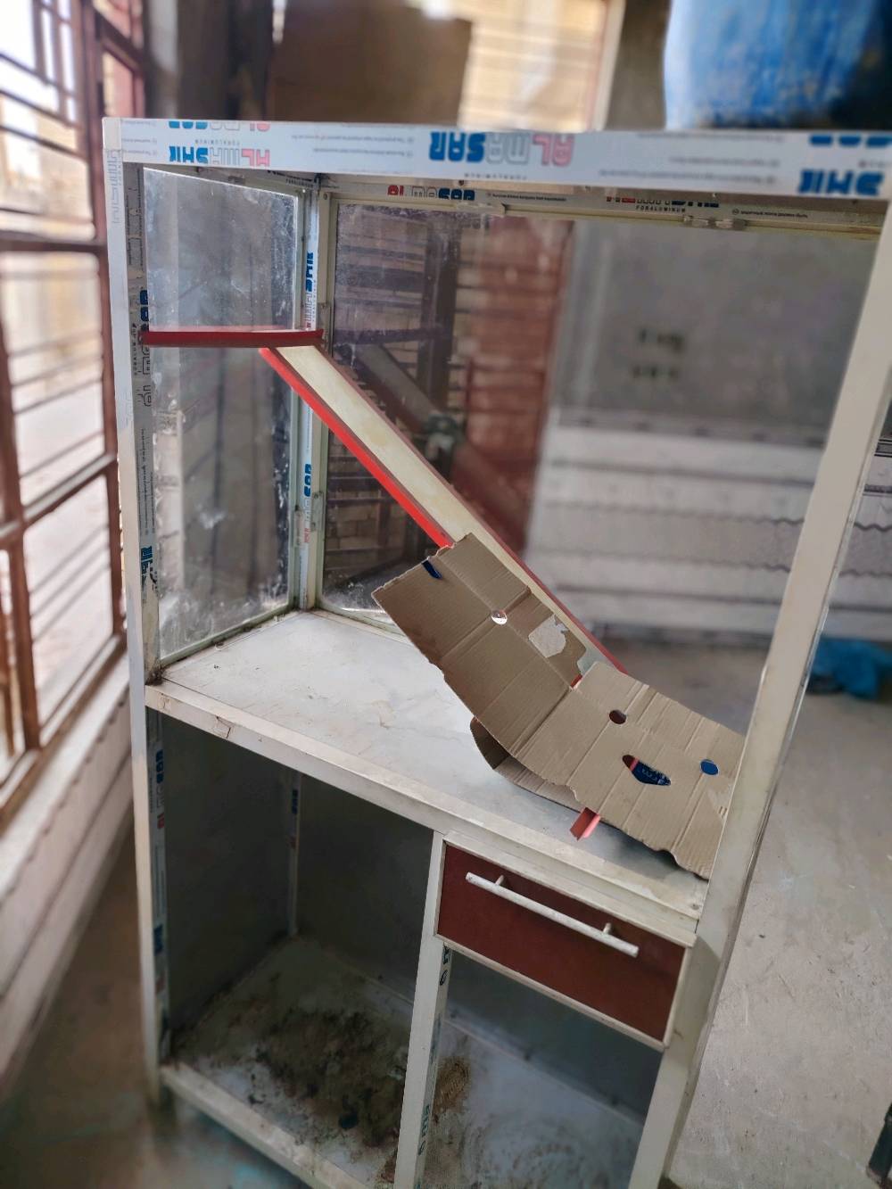 جام خانه للبيع مع طبخاخ
مكاني الشطره
متوازي للبيع
وسعر ثابت 