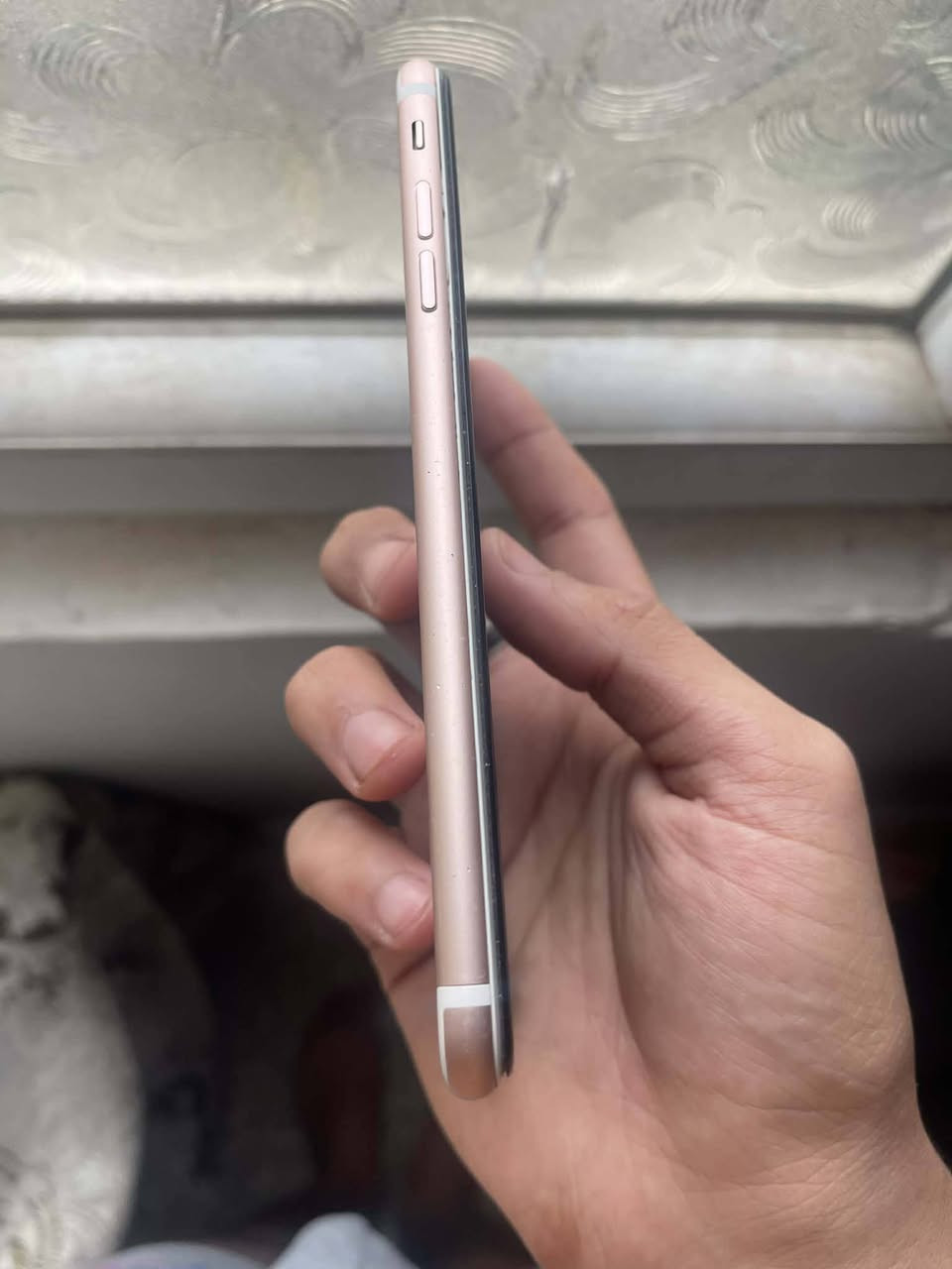 سلام عليكم ايفون سفن بلس للبيع
بطارية  78
تلفون لبارحه وكع مني وكامرته الخلفية وكفت اعتقد صار قطع او فلتت الفيشه (كامرة الجديدة 25 يبدلوها )
سعره 100 /***********3
