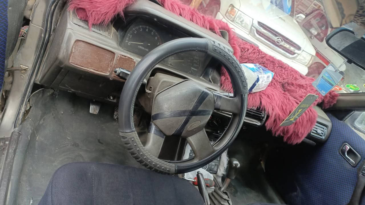 للبيع سياره مستبوشي كلنت محرك كير شرط سياره حلوه نضيفه شرط وكاله وتحويل السعر 18$ الشراي يتصل ***********
