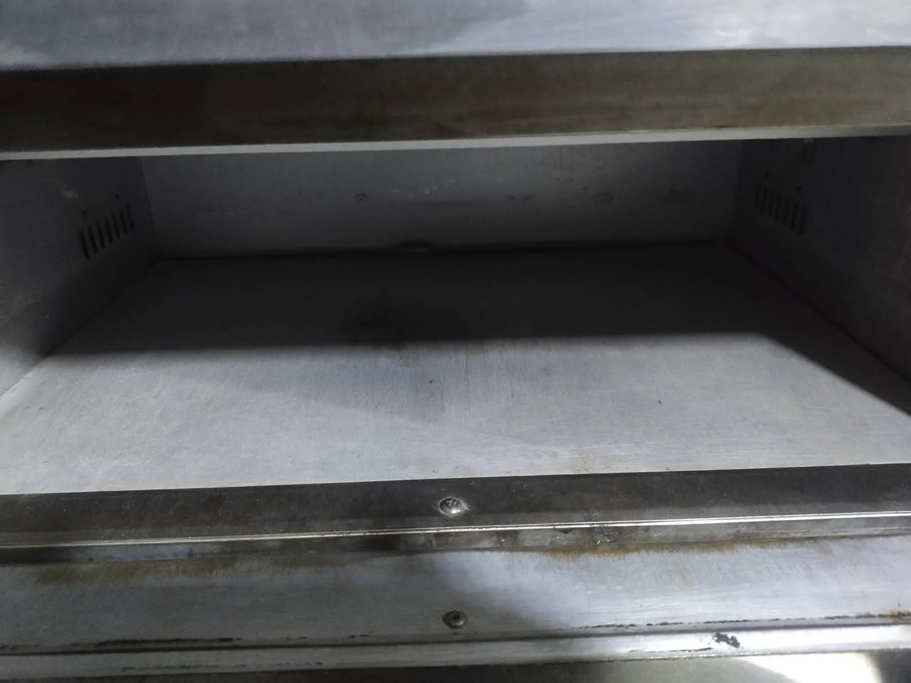 فرن كهربائي نظافة 90 % عرض الفرن 60 والنزال  40
للاستفسار ***********
السعر 350 

مكان بغداد الكريعات
