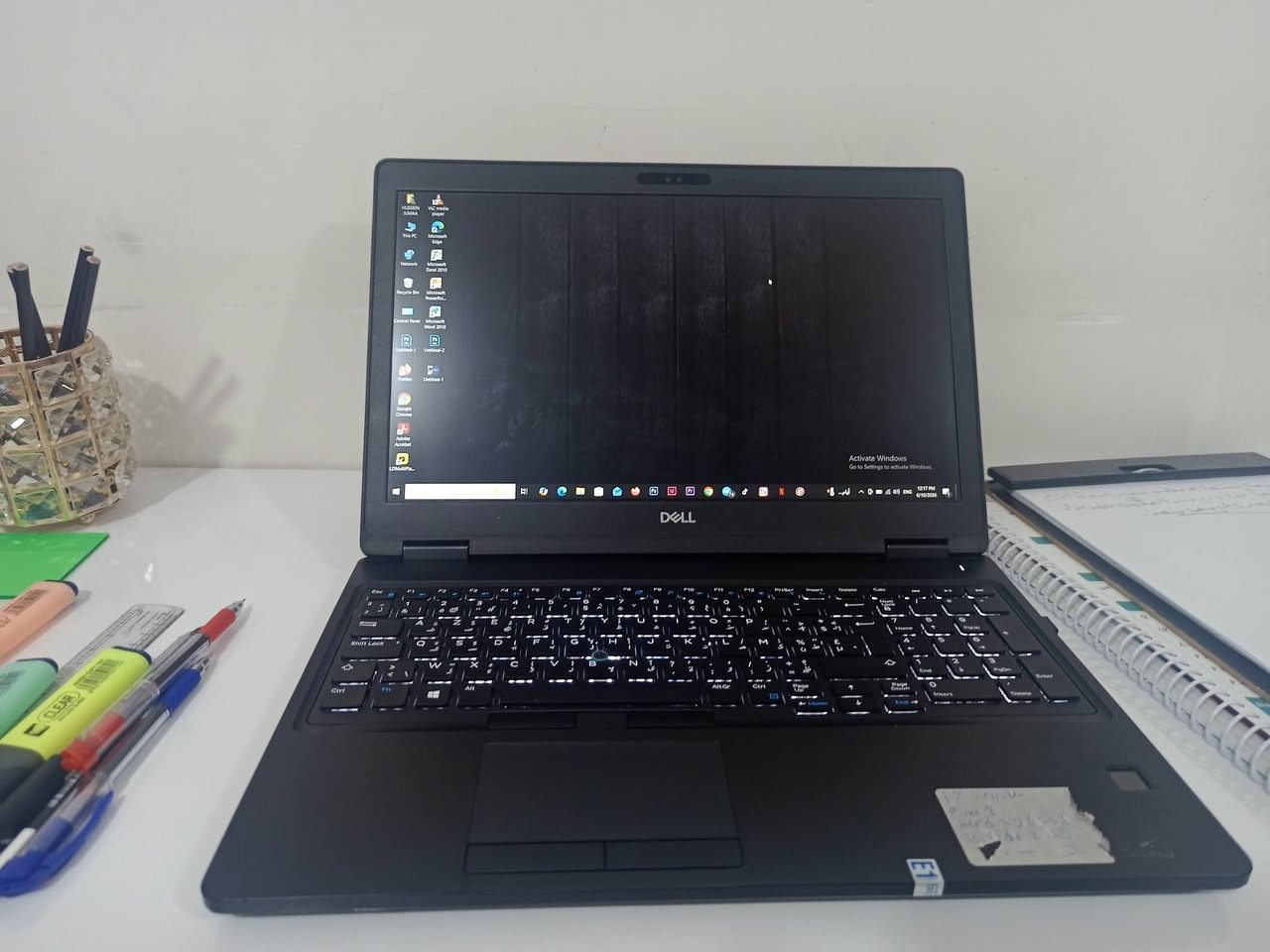 سلام عليكم 
لابتوب للبيع 
المواصفات 
i7
256G 
عشوائي 16
والباقي المواصفات معروضه بالصوره 
 سعره 385 وبي مجال عنواني الرئاسه 
رقمي ***********
