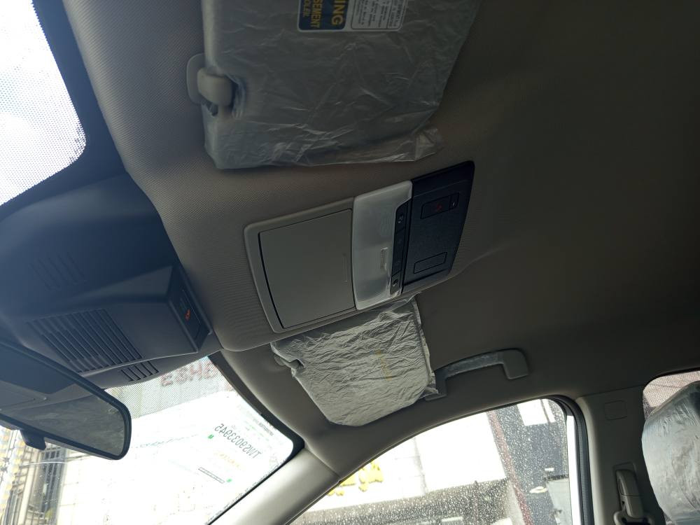 ⚜️Nissan Rogue⚜️
مۆدیل : 2021 ❤️‍🔥

مەکینە : چوار پستن 2.5 مەڕغوب 🔥

بۆیاغ : کلین تایتڵ 👍

مواسەفات : SV AWD ❤️
- بەسمە - شەغال - شاشە گەورە - کامیڕە 360پلە - چوار کامیڕە - ڕادار - پێش و پشت ڕادار - ئاوێنە ڕادار - حاسەی دواوە - ویڵ کڕۆم -
هەرچوار دەگا بەسمە - سوکان هیتەر- کورشن کارەبا  - کورشن هیتەر - خەتی جادە - تەبرید مەرکەزی - ئۆتۆ هۆڵد - سندوق شەفت - پەردەی بیلادی -  دەبل ئەکسل مۆدی لێ خوڕین :
Normal-Eco-Sport-Sno-off road
زۆر مواسەفاتی تر 🫡

ماوەی ڕۆیشتن :   85000Mile 

نرخ :  💵 

تێبینی//
سەیارەکە یەک دەستە زۆر پاک و خاوێنە گێڕ مەکینە تەبرید  ڕادار بەردی گزۆز تەحویل وەکالە غەڕامە هەمووی بەشەرت مەجالی تێدایە بۆ زانیاری زیاتر پەیوەندی بکە لەگەڵ ڕێز .

ژمارەی تەلەفۆن :
***********فايبر واتس ئا ب أربيل, العراق
